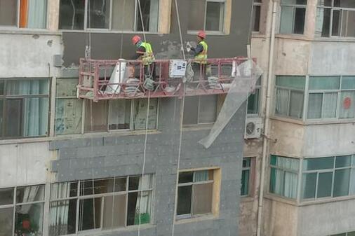 老舊小區(qū)外墻保溫材料改造工程，因地制宜的采取措施